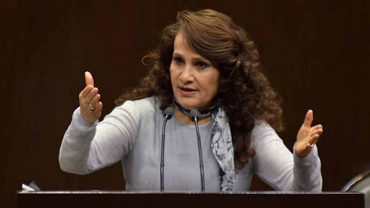 Hay tres velas encendidas para juzgar a ex presidentes, dice Dolores Padierna