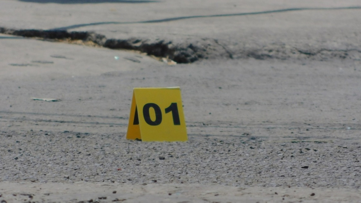 Bala perdida mata a joven mujer en Puebla