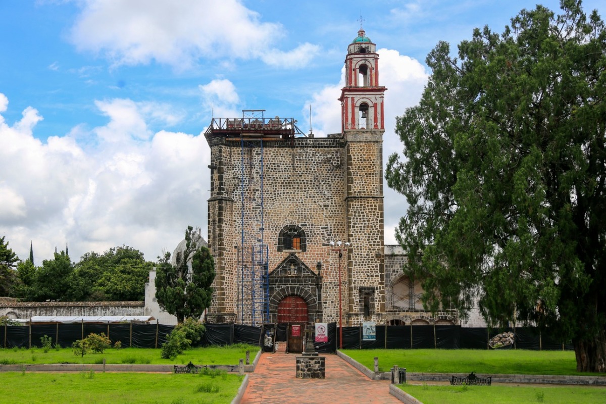 Daños severos afectaron la estructura del convento franciscano, nombrado Patrimonio de la Humanidad en 1994. (Andrés Lobato)