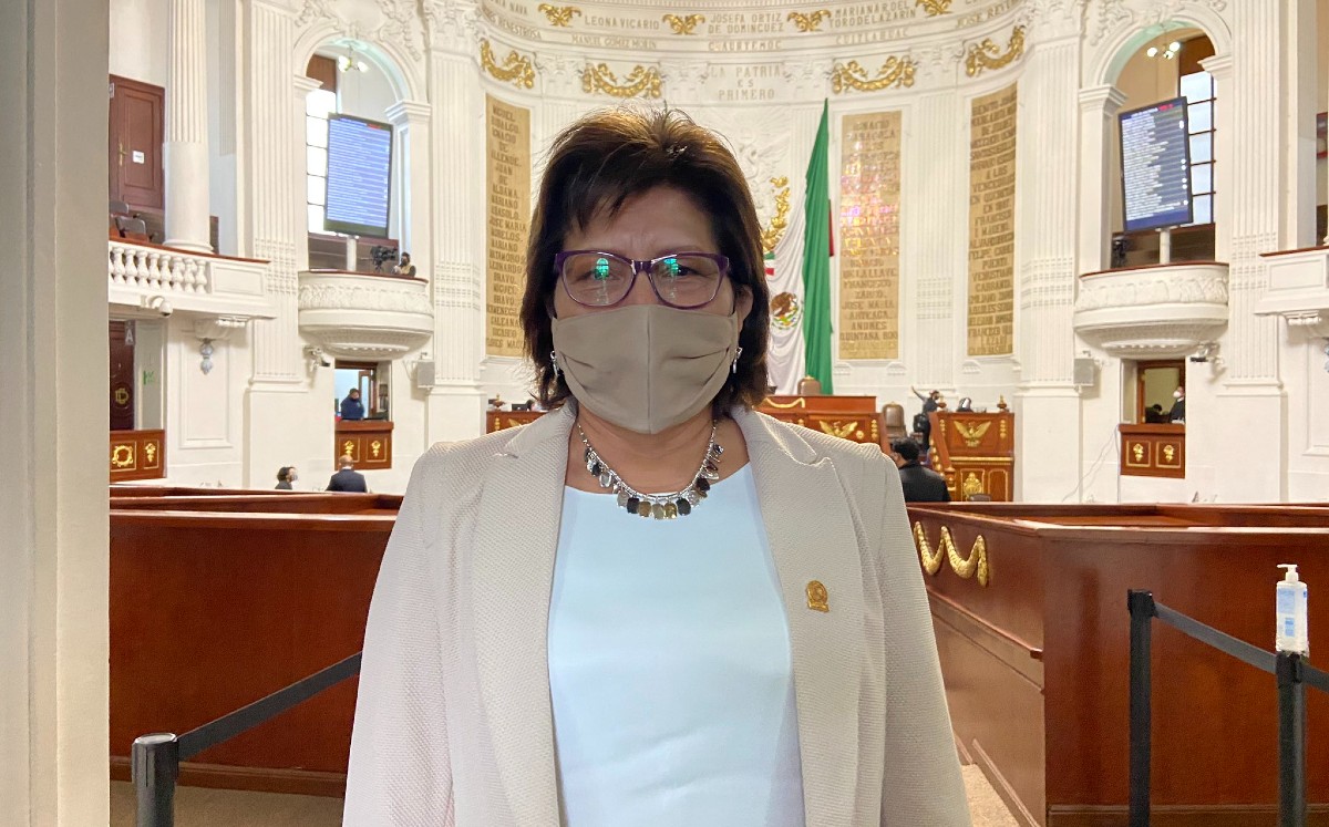 Los integrantes de la Mesa Directiva y Jucopo del Congreso, presenciaron la comparecencia desde el recinto. | Especial