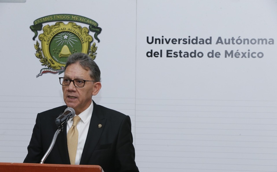 "Este rectorado está a 8 meses de concluir pero estamos con toda la disposición y con el mayor interés".