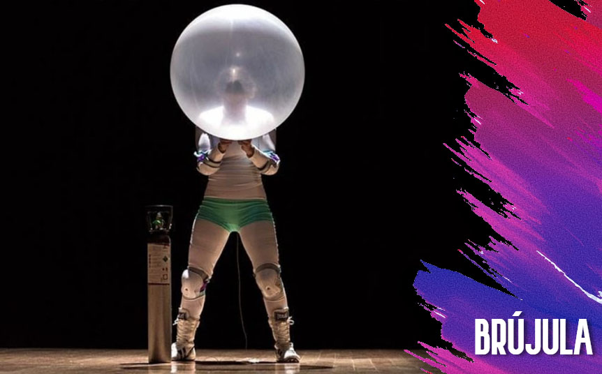 ‘Hombruna’, obra dirigida por Richard Viqueira y protagonizada por Valentina Garibay (Foto: Teatro Helénico)