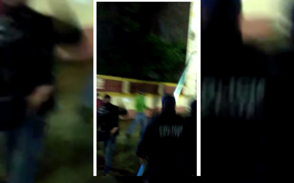 Los policías fueron acusados de agredir a las indígenas.