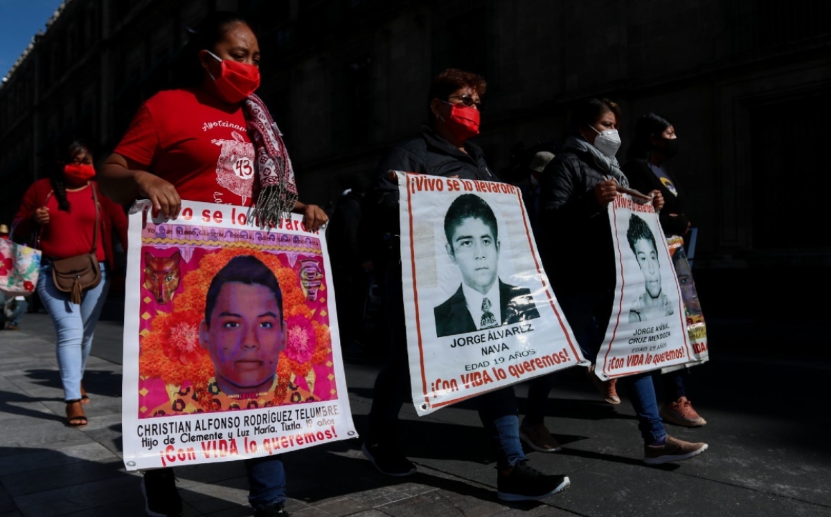 La intervención militar en caso de los 43, aún sin aclarar: padres ...