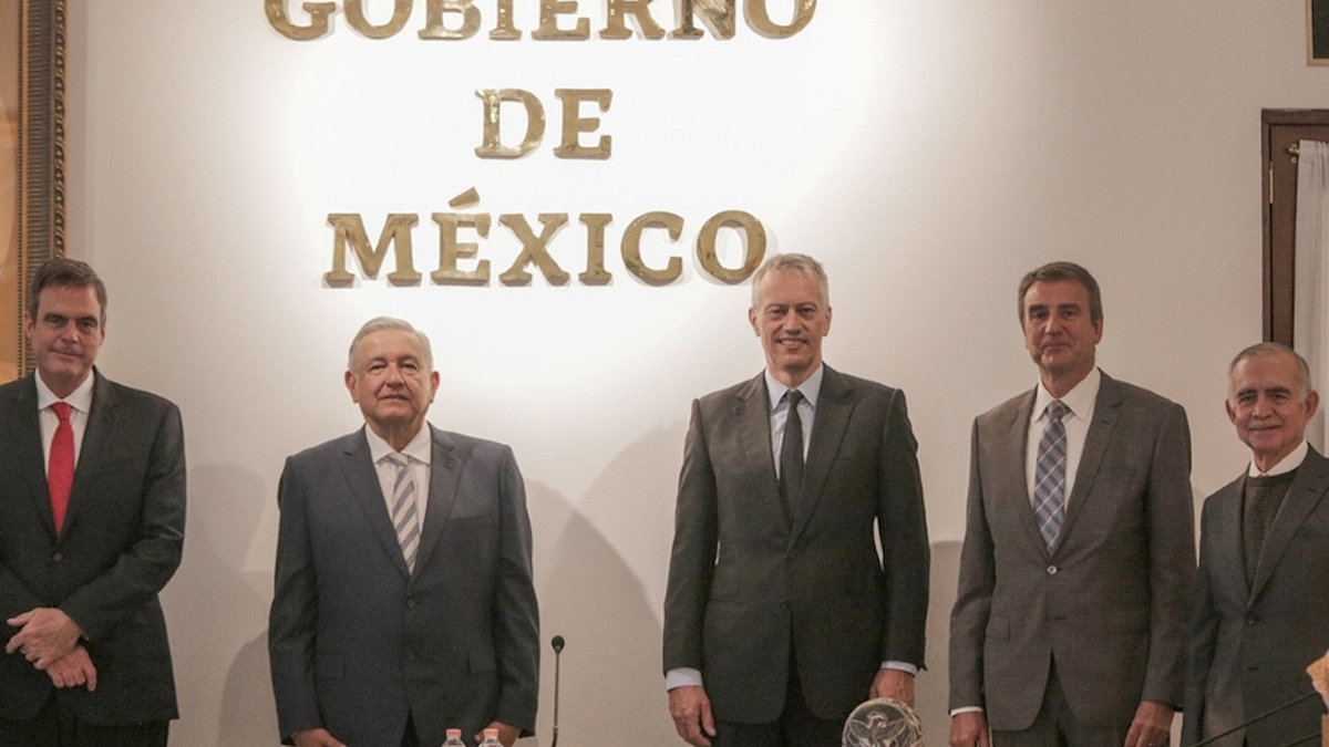 AMLO se reúne con CEO global de Coca-Cola, James Quincey