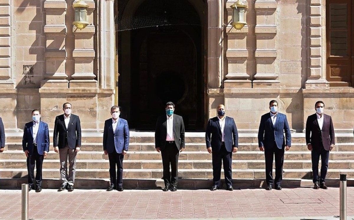 Formalizan gobernadores de Alianza Federalista salida de la Conago