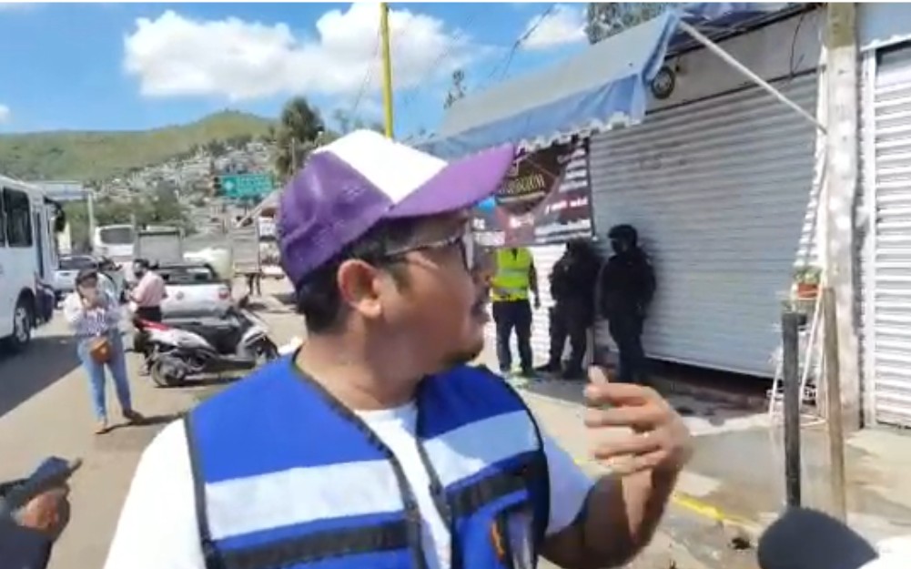 Los civiles señalaron que fueron amedrentados por policías municipales.