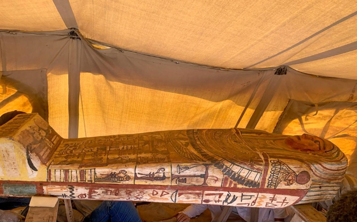 Descubren 27 sarcófagos de piedra en Egipto