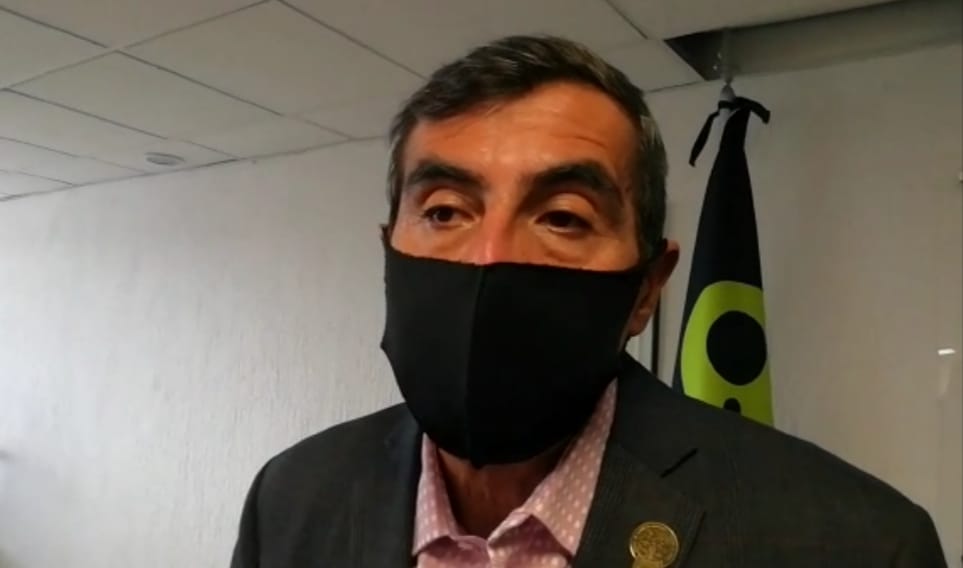 Comercios bajarán sus cortinas por crisis económica (Angélica Tenahua)