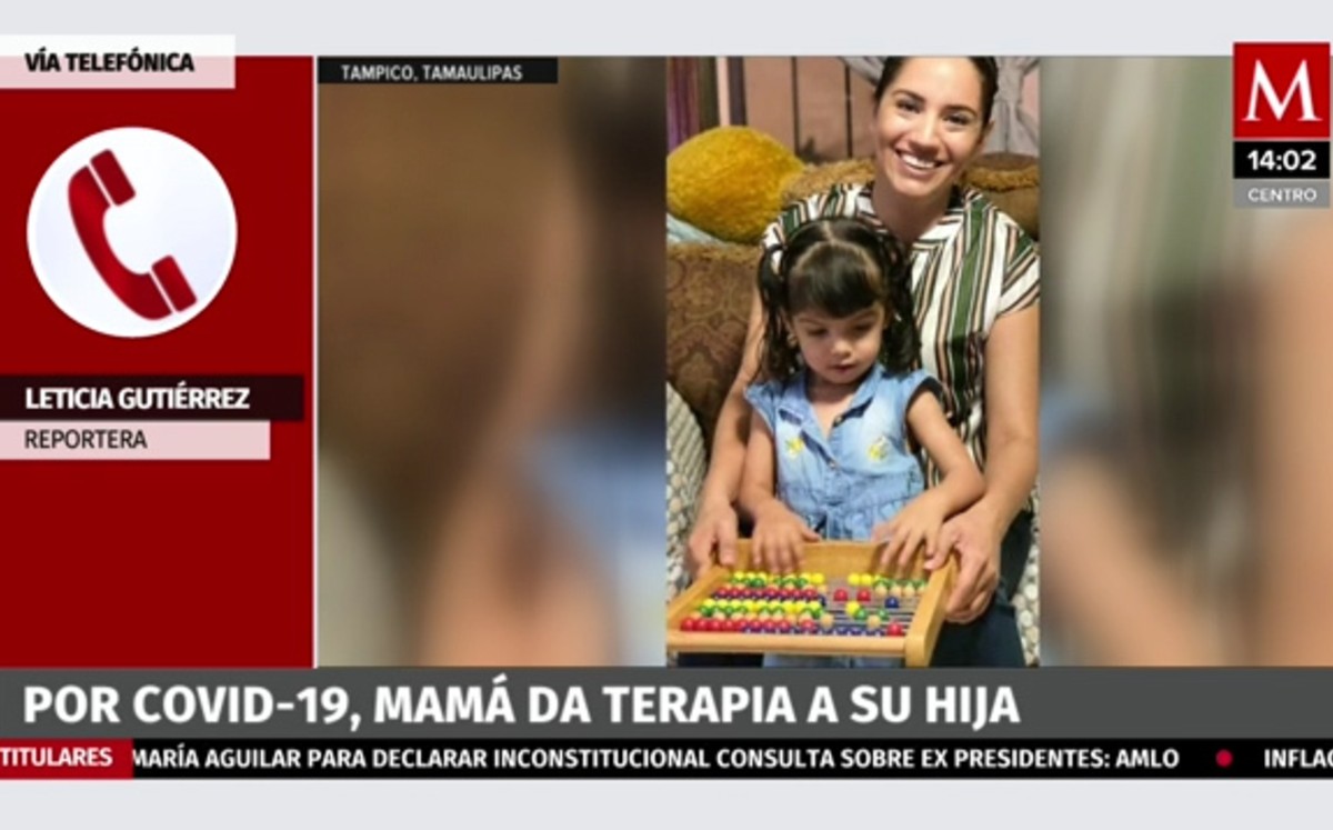 Confinamiento convierte a mamá en terapeuta física de su hija
