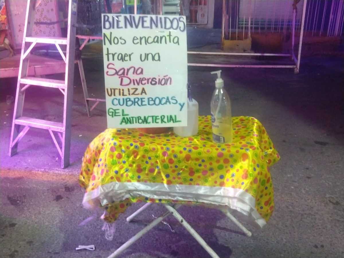 Durante la peor crisis de la pandemia, los ferieros salieron a las calles para intercambiar sus alcancías, muñecos y carritos por comida. (Especial)