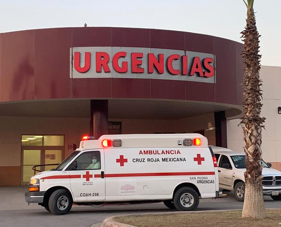 El joven fue trasladado al Hospital General de Torreón. (Milenio Digital)