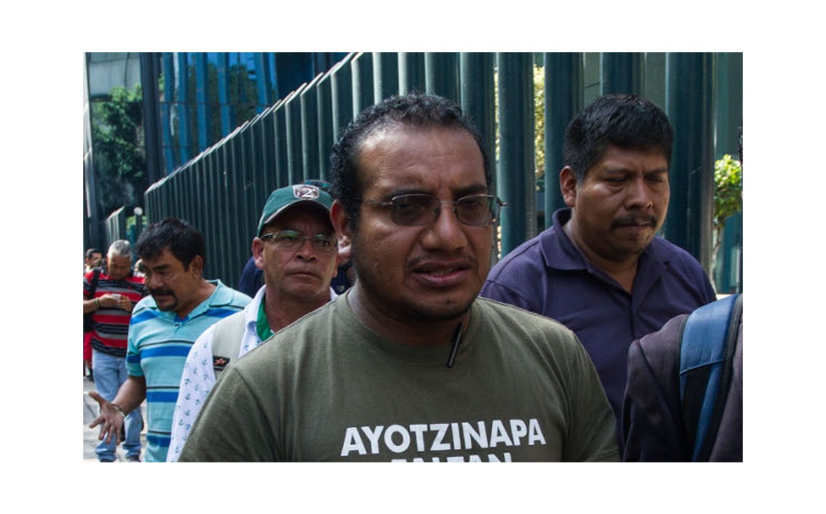 Vidulfo Rosales dijo que los padres exigen mayor colaboración de las dependencias involucradas para resolver el caso. (Archivo)