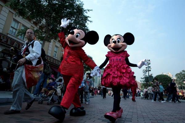 Disneyland Hong Kong reabre por segunda vez tras 2 meses cerrado por pandemia. (EFE)