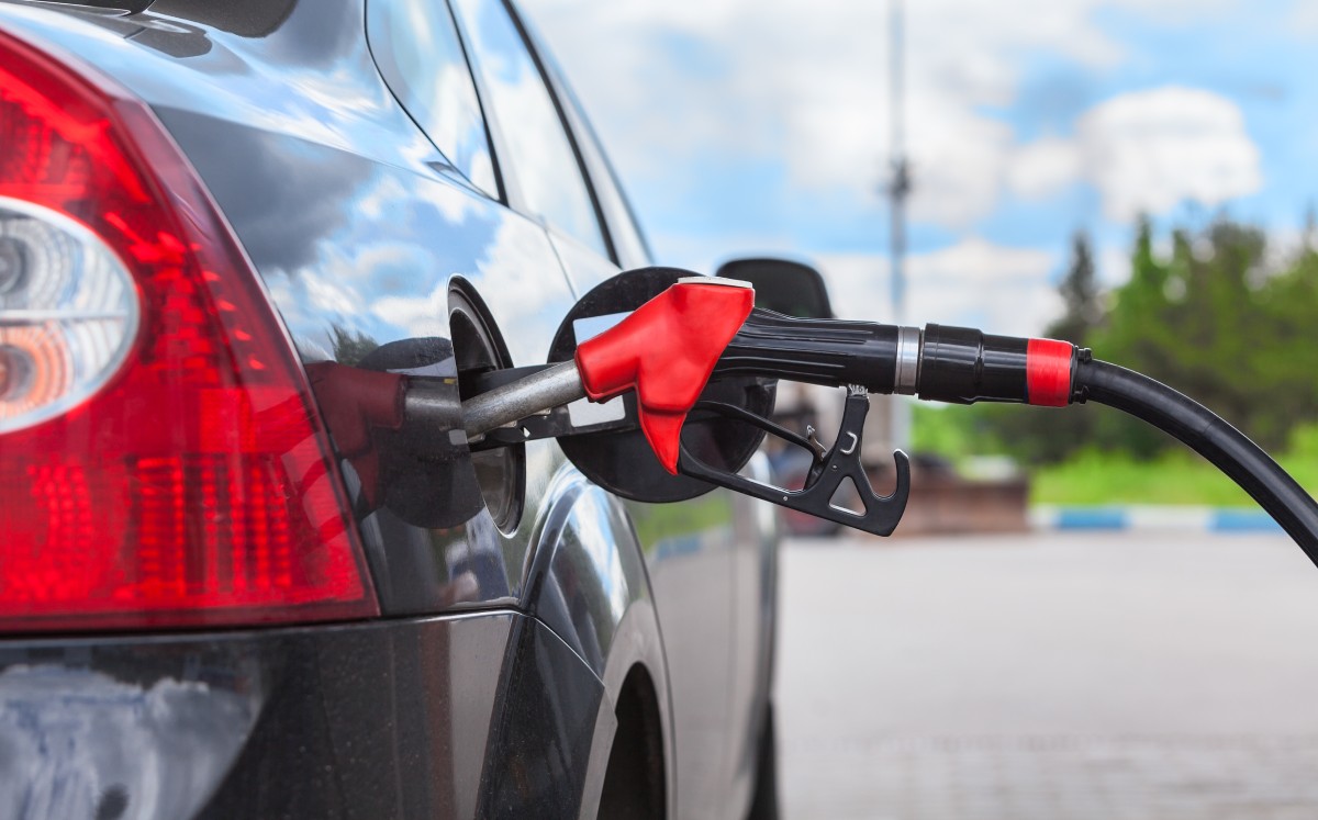 En México, se mantienen sin estímulo fiscal los combustibles ante caída de precios del petróleo. Foto: (Shutterstock)