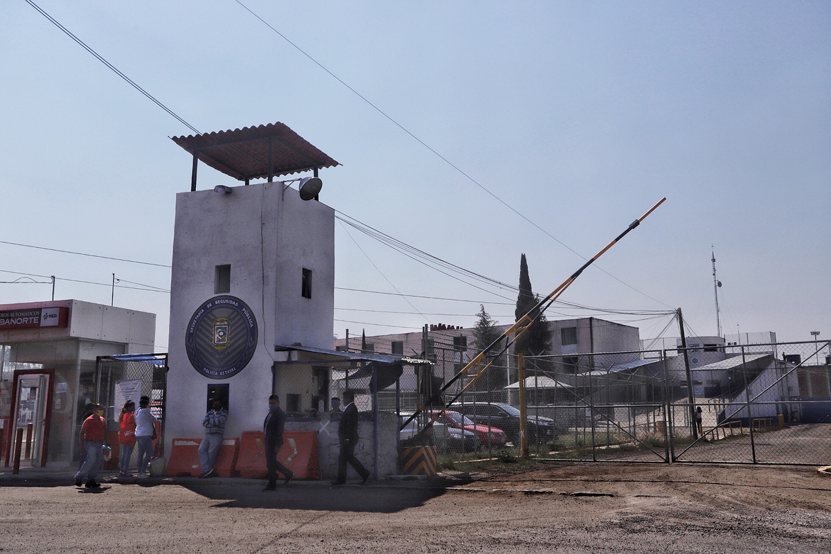 Fachada del Centro de Readaptación Social de San Miguel. (Agencia Enfoque)