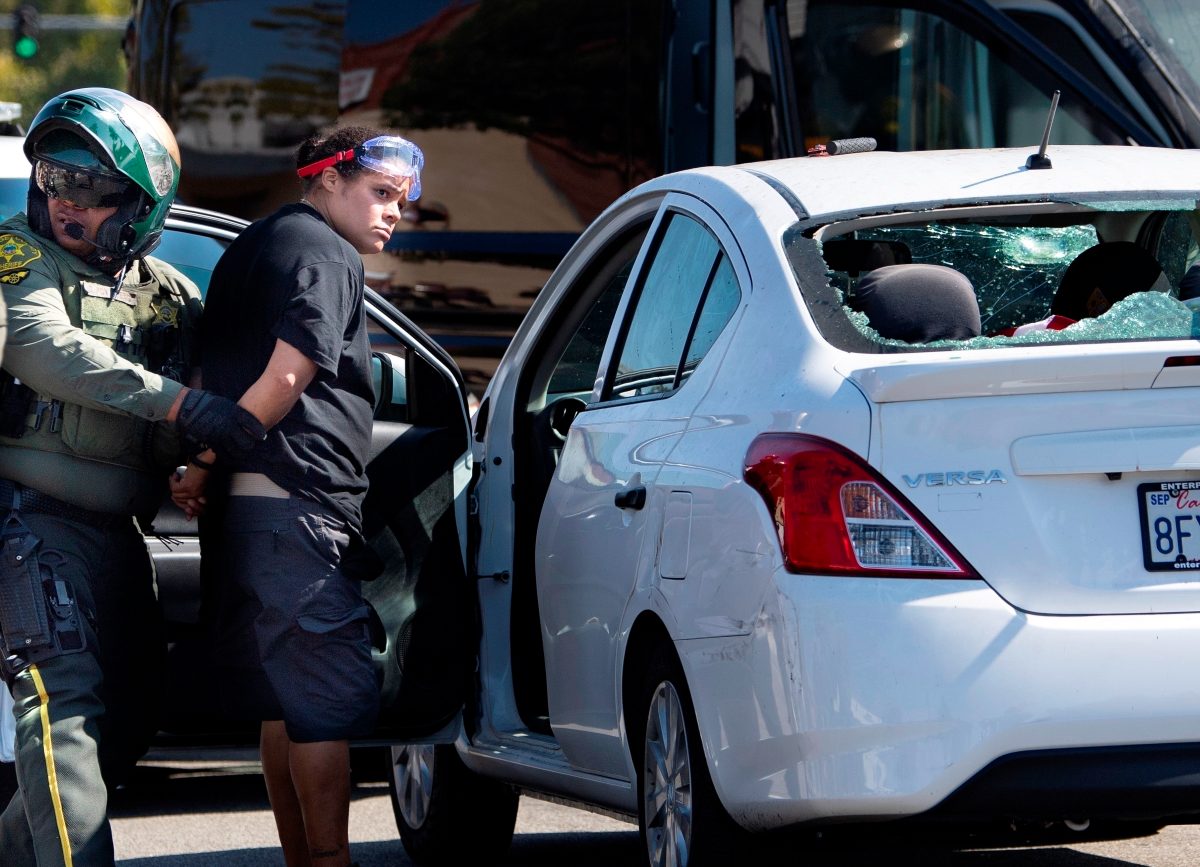 El incidente ocurrió en la ciudad de Yorba Linda, aproximadamente a 48.2 kilómetros al sureste del centro de Los Ángeles. (AP)