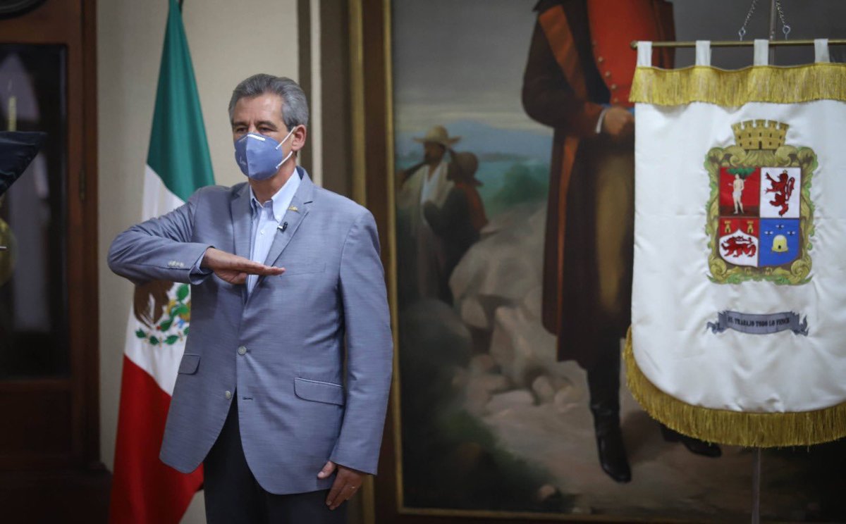 Héctor López Santillana, alcalde de León
