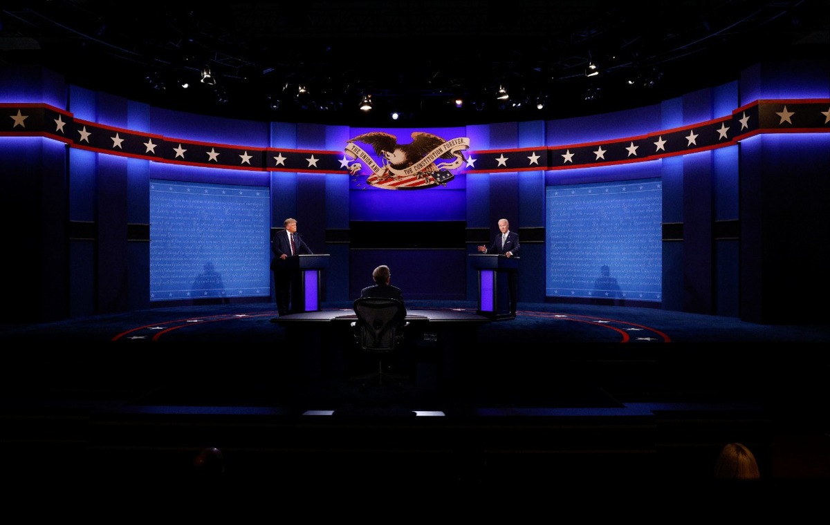 El primer debate tuvo una duración de hora y media.
