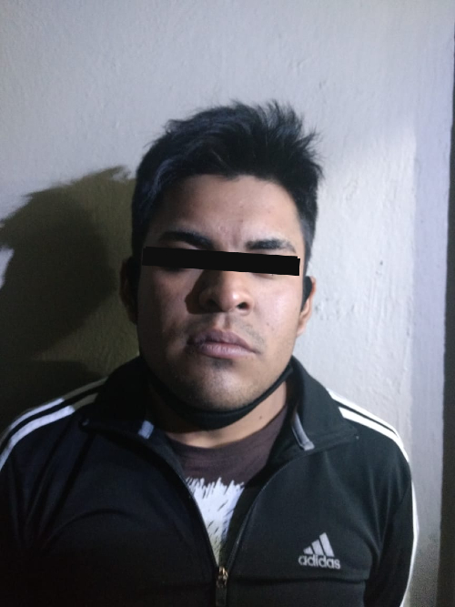 Aseguraron a los sujetos identificados como Luis Ángel "N", de 21 años, y Alejandro "N", de 51 años.