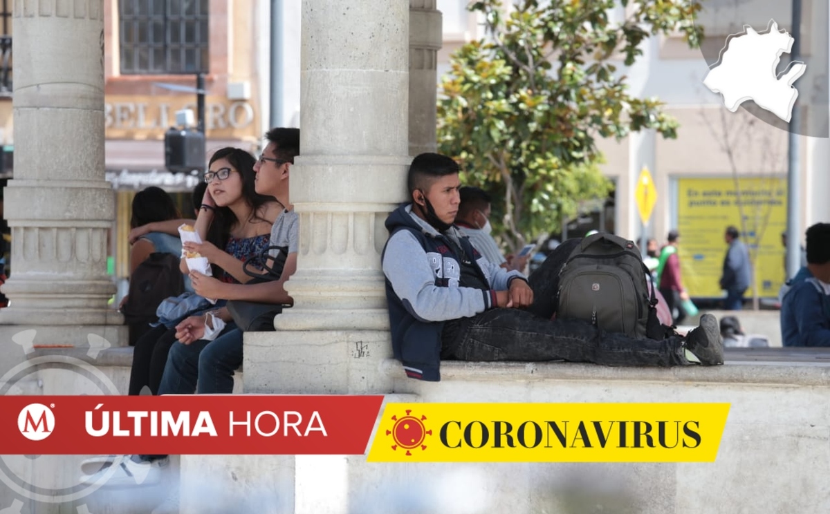 Pachuqueños en la centro de la ciudad sin tomar distanciamiento social. (Maribel Calderón)