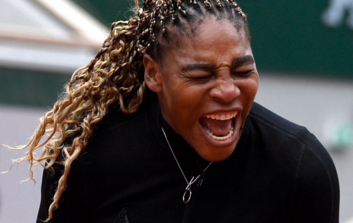 Serena Williams se retira de Roland Garros por lesión (EFE)