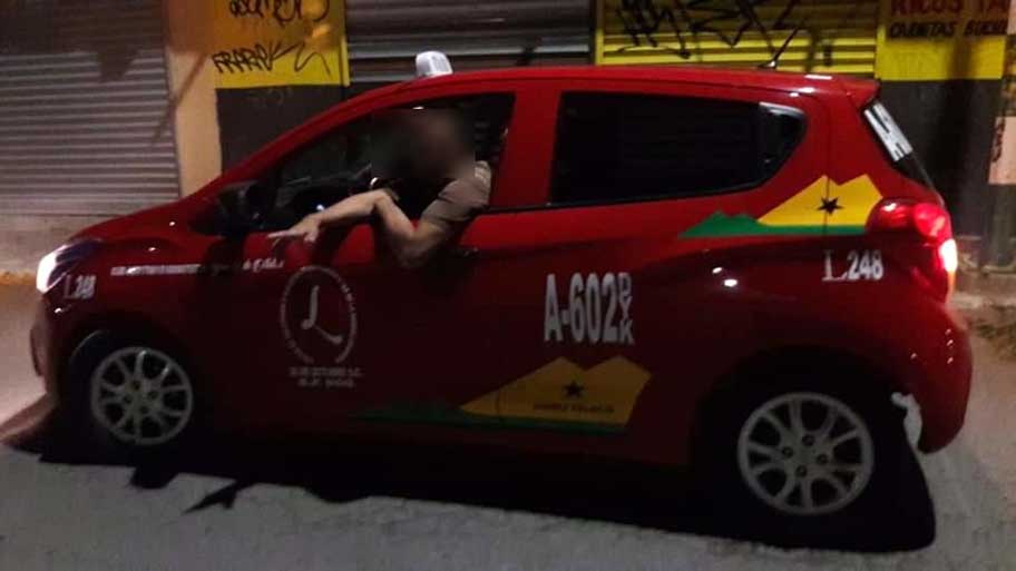 Taxista de Gómez Palacio amenaza a joven con gas lacrimógeno.