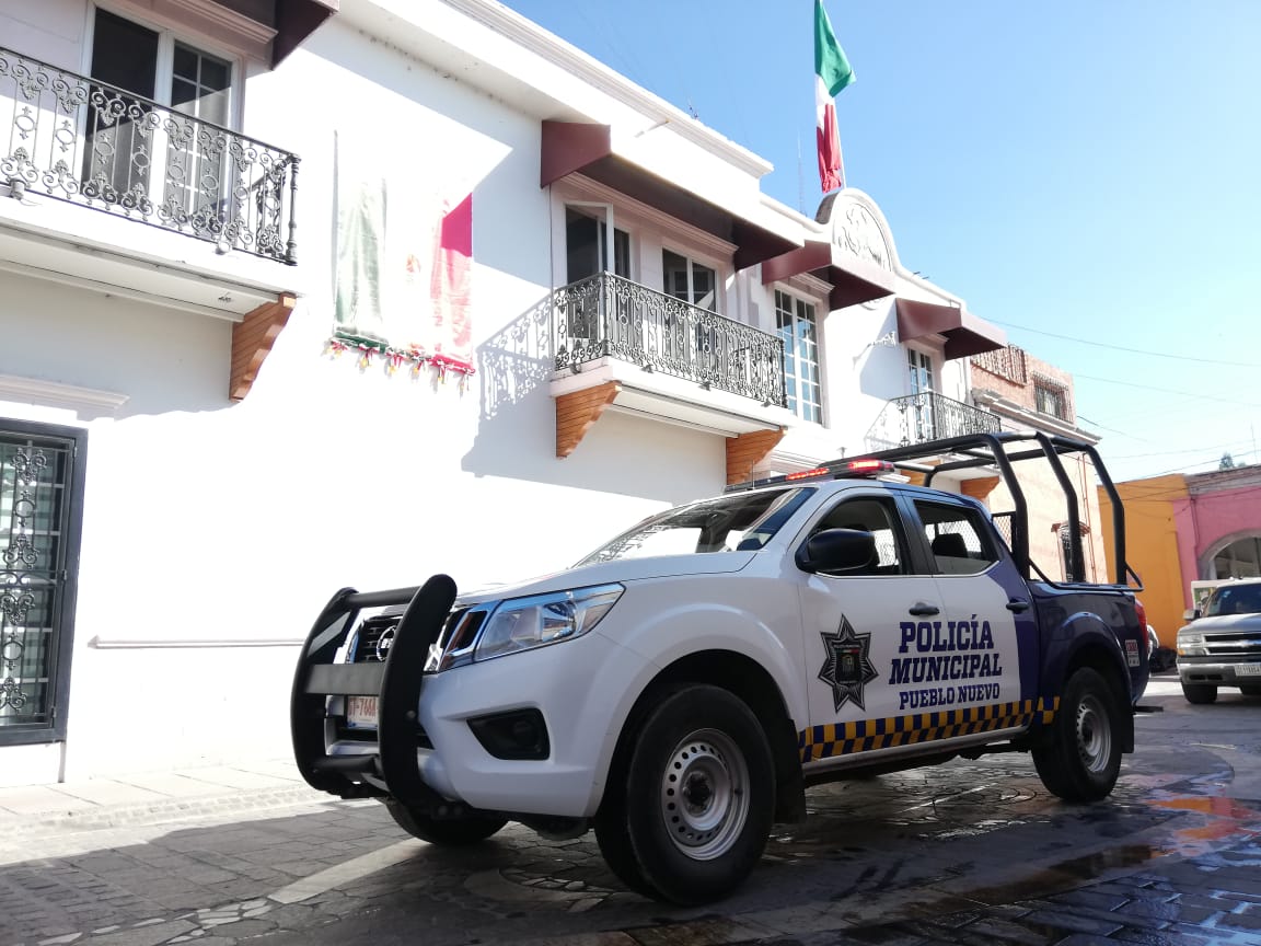 En Pueblo Nuevo, Guanajuato, son policías por necesidad y no por vocación.