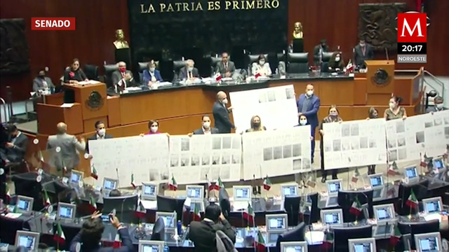 Senadores del PAN desplegan cartas de oncólogos ante secretario de Salud