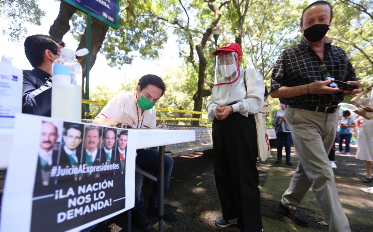 Los ministros de la Corte sacaron de la pregunta el nombre de los cinco ex presidentes señalados en la propuesta del Ejecutivo Federal. (Javier Ríos)