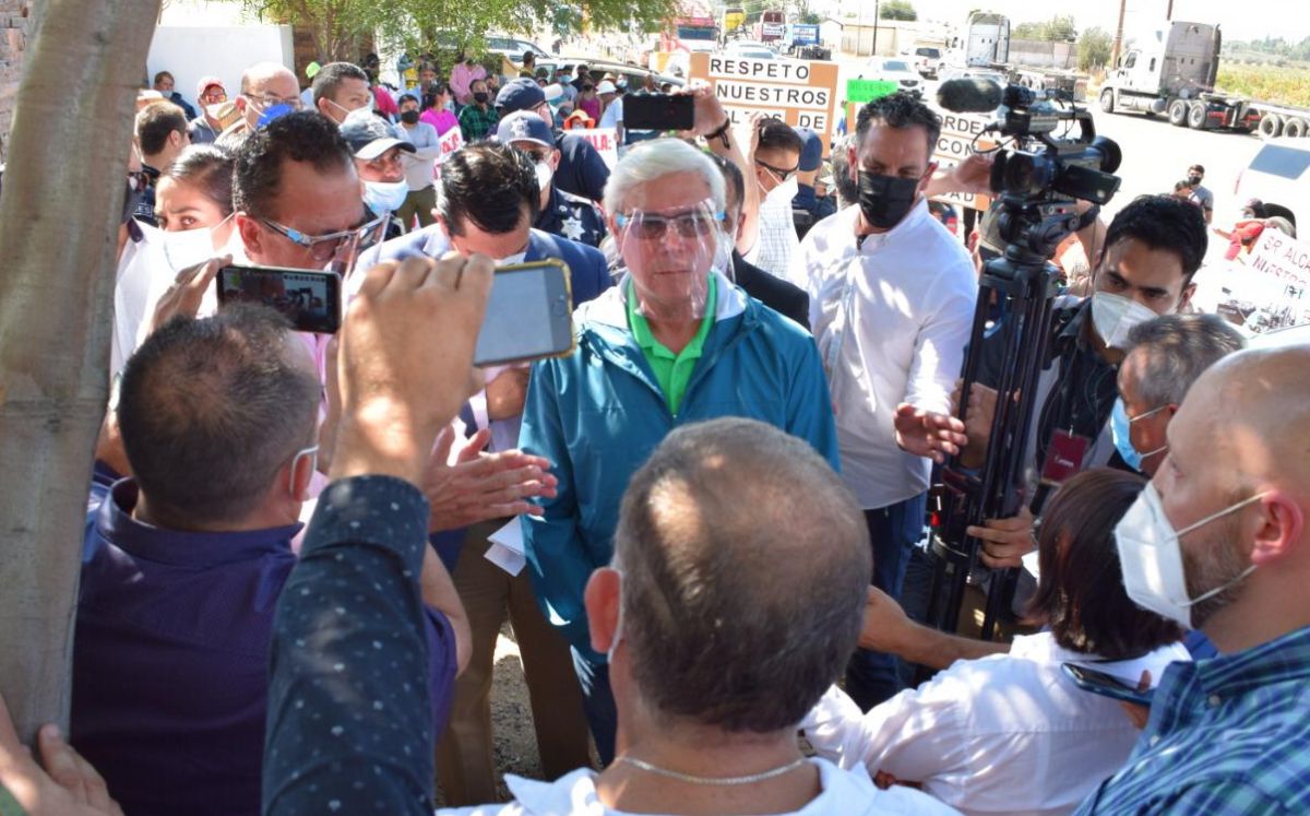 El gobernador de Baja California, Jaime Bonilla, acordó establecer mesas de negociación. Foto: (Especial)