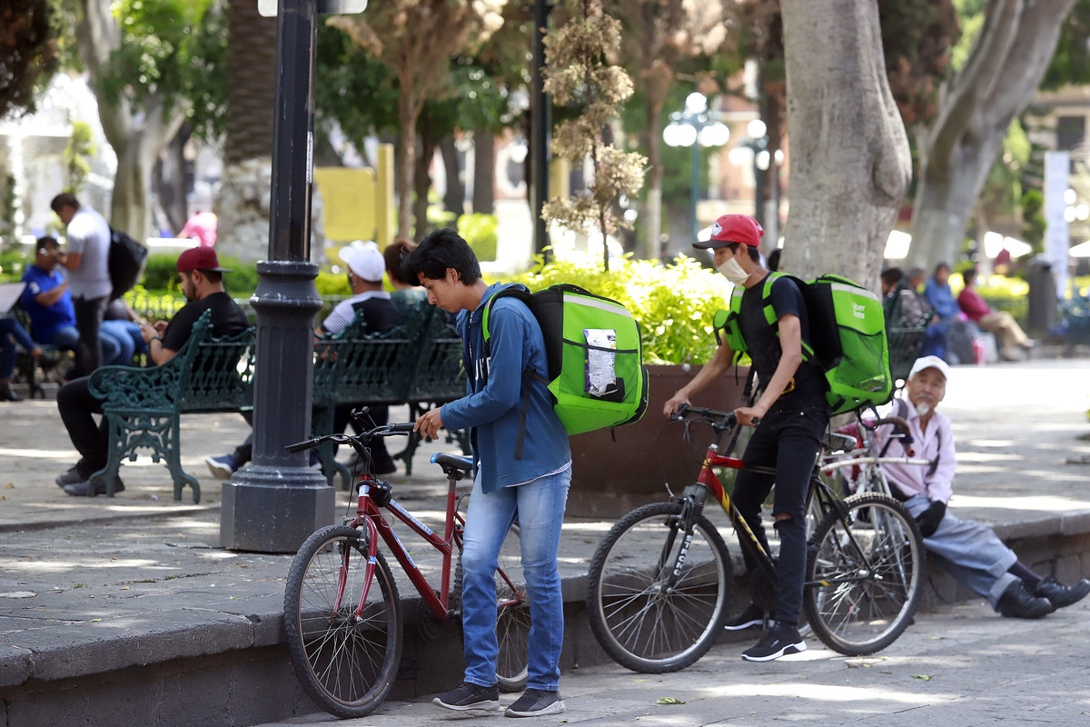 Retiran a repartidores de comida de plataforma digital. (Agencia Enfoque)