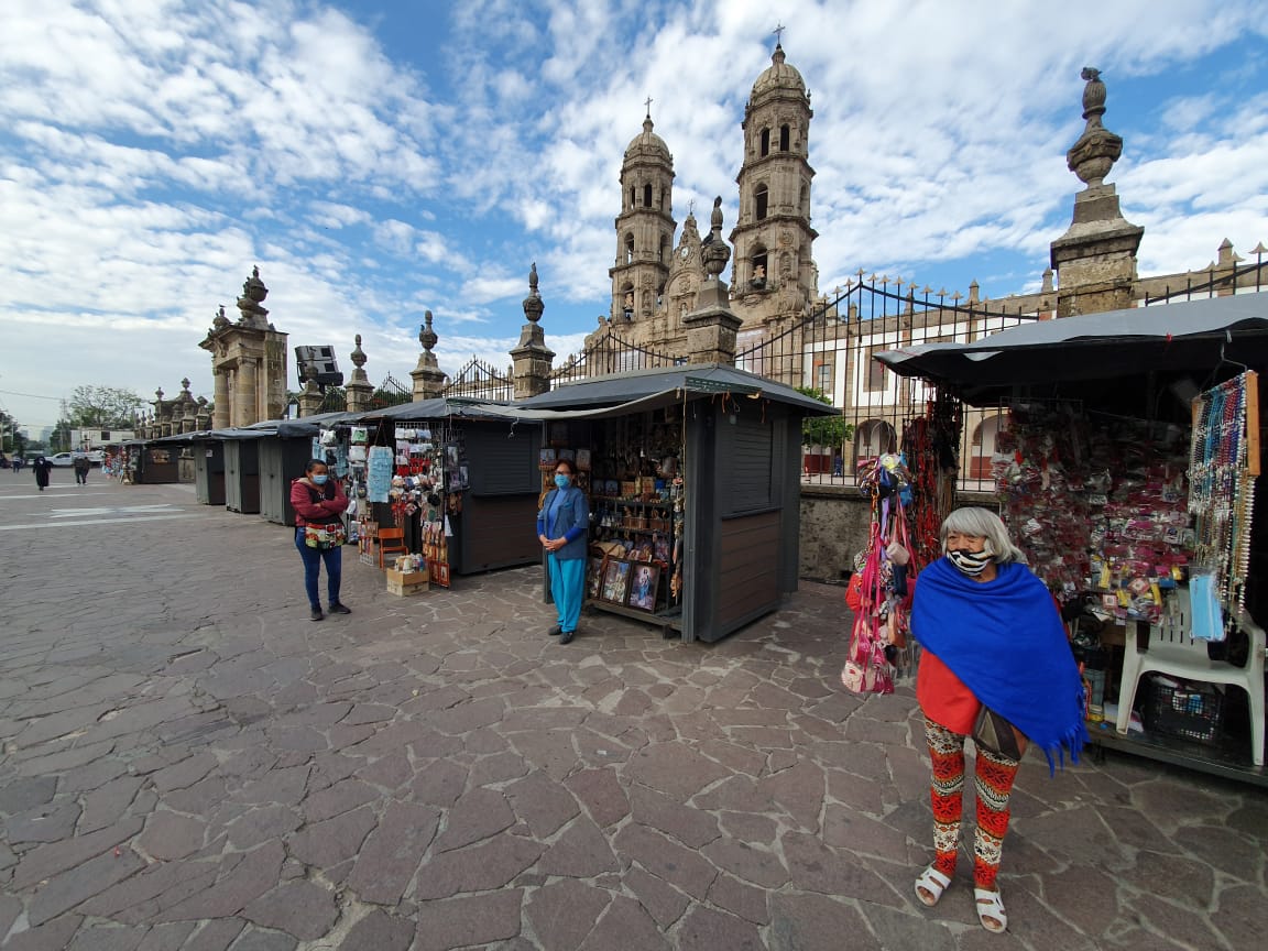 Comerciantes cercanos a la Basílica de Zapopan tendrán que cerrar y se quedaran sin ingresos (Érick Breguer)