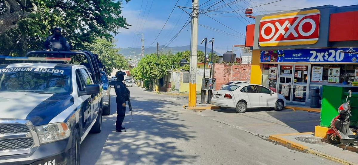 Las tiendas de conveniencia son presas fáciles, pues no cuentan con una seguridad. (Rogelio Agustín Esteban)