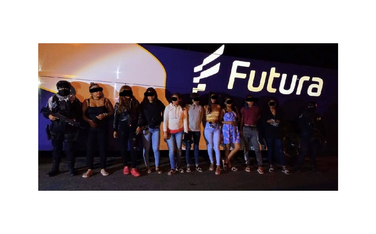 Condicionaban a los automovilistas a entregarles una cantidad determinada de dinero a cambio de dejarlos circular. (Especial)