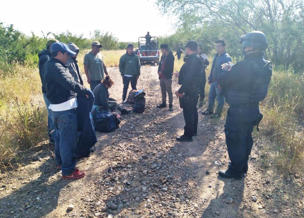 Migrantes abandonados en el monte. (Cortesía)