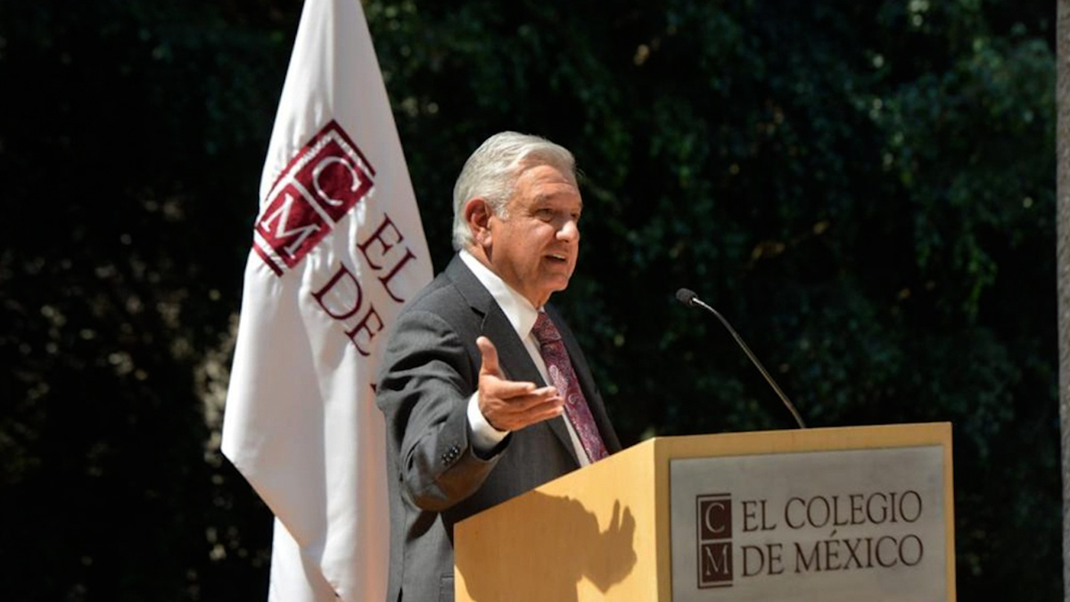 Estudiar la corrupción es una asignatura pendiente: AMLO en aniversario del Colmex