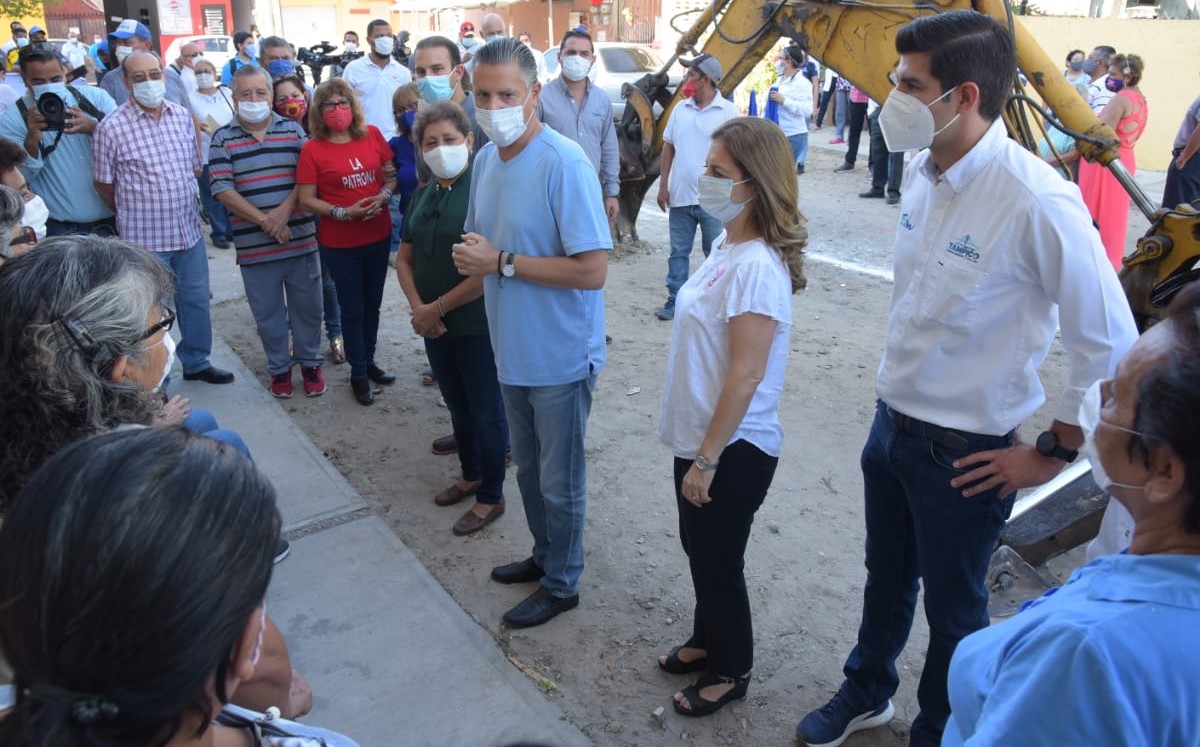 Jesús Nader empieza nueva pavimentación en Tampico. (Cortesía)