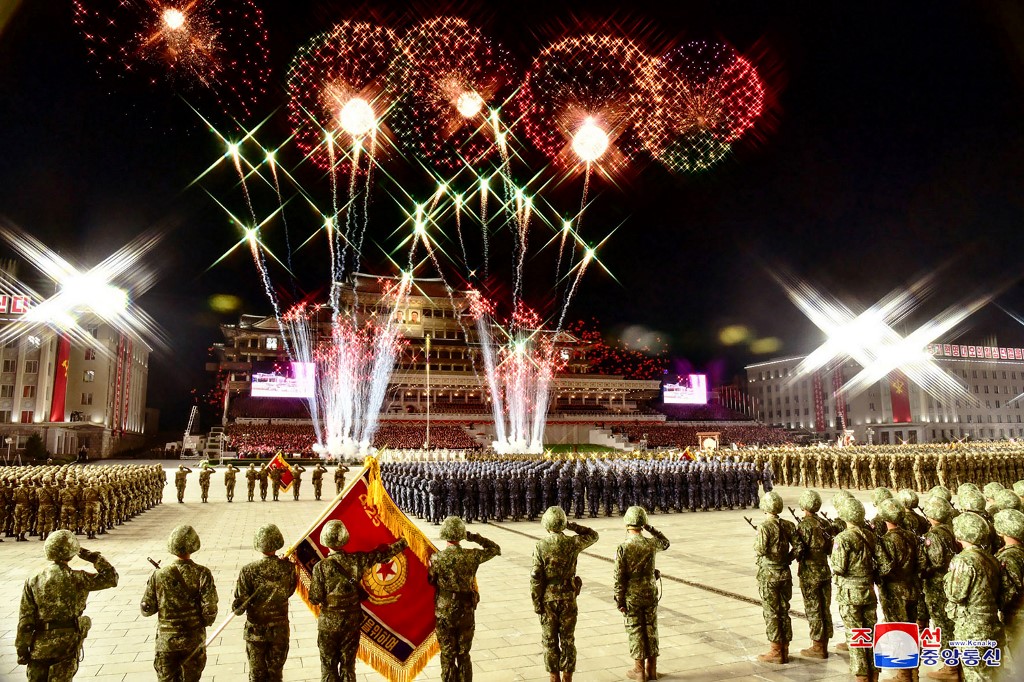 Corea del Norte realiza cada 10 de octubre su desfile militar por la fundación del Partido Único de los Trabajadores. (AFP)