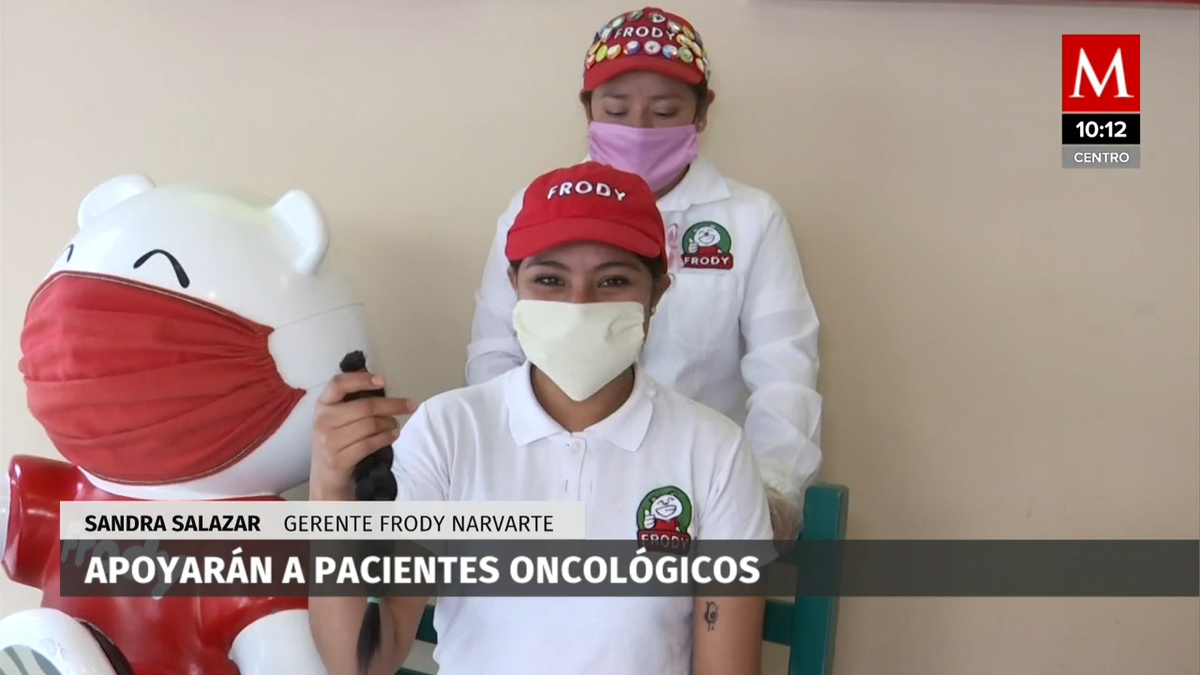 Nevería 'se pinta de rosa' para donar cabello a pacientes con cáncer de mama