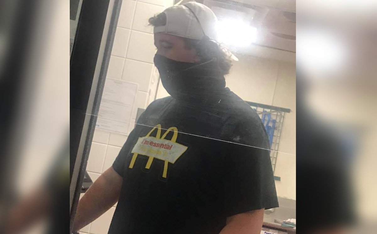 Wyatt Jones, de 17 años, pagó la cena de una familia.(Facebook Brittany Reed)
