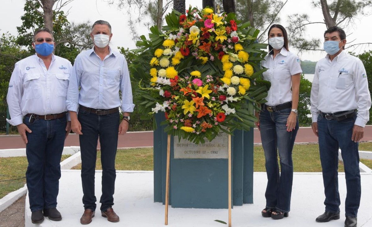 Encabeza ceremonia alcalde Jesús Nader en Tampico del Descubrimiento de América (foto/cortesía)