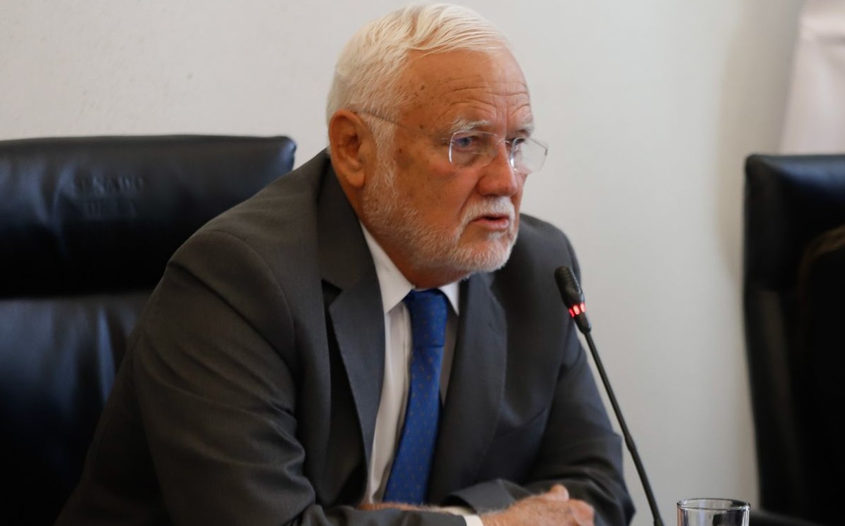 El funcionario respondió a las inquietudes de padres de familia por el robo. (Cuartoscuro)