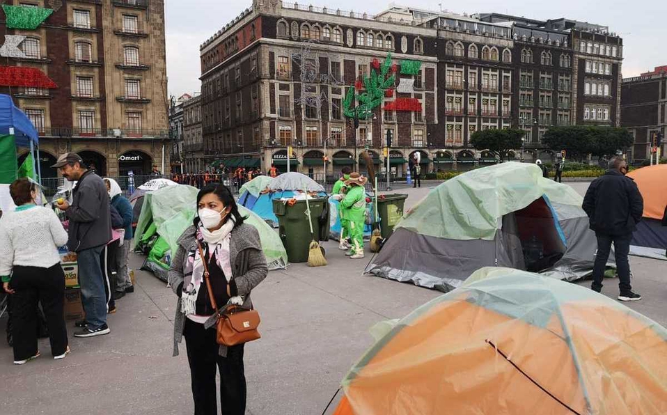 Los manifestantes aseguraron que este será un plantón permanente e indefinido. (Archivo)
