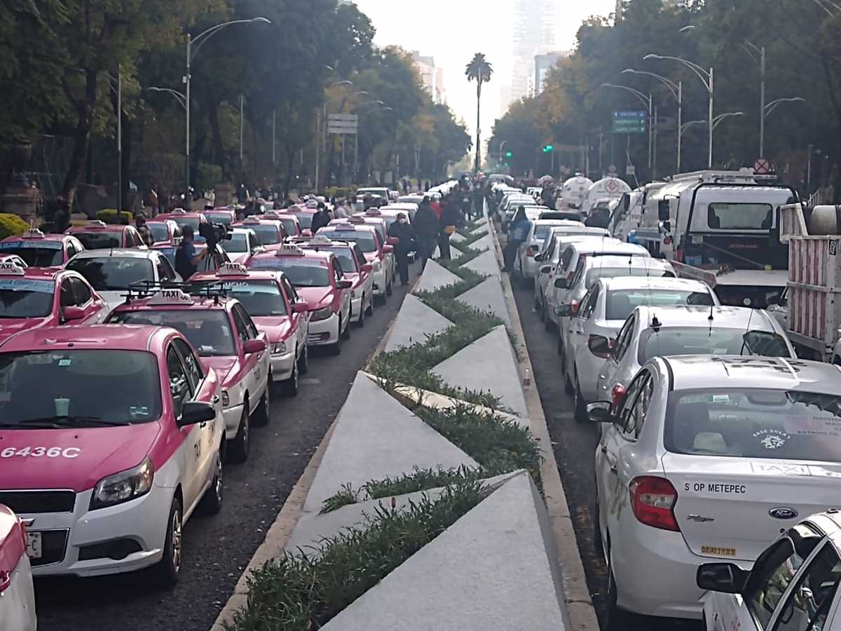 Ofrece Gobierno capitalino mesa de diálogo con taxistas. (Especial)