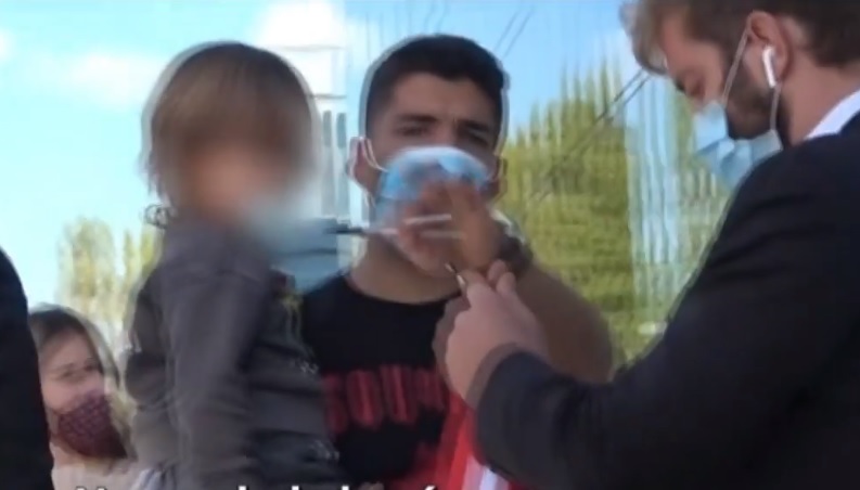 Luis Suárez con su hija
