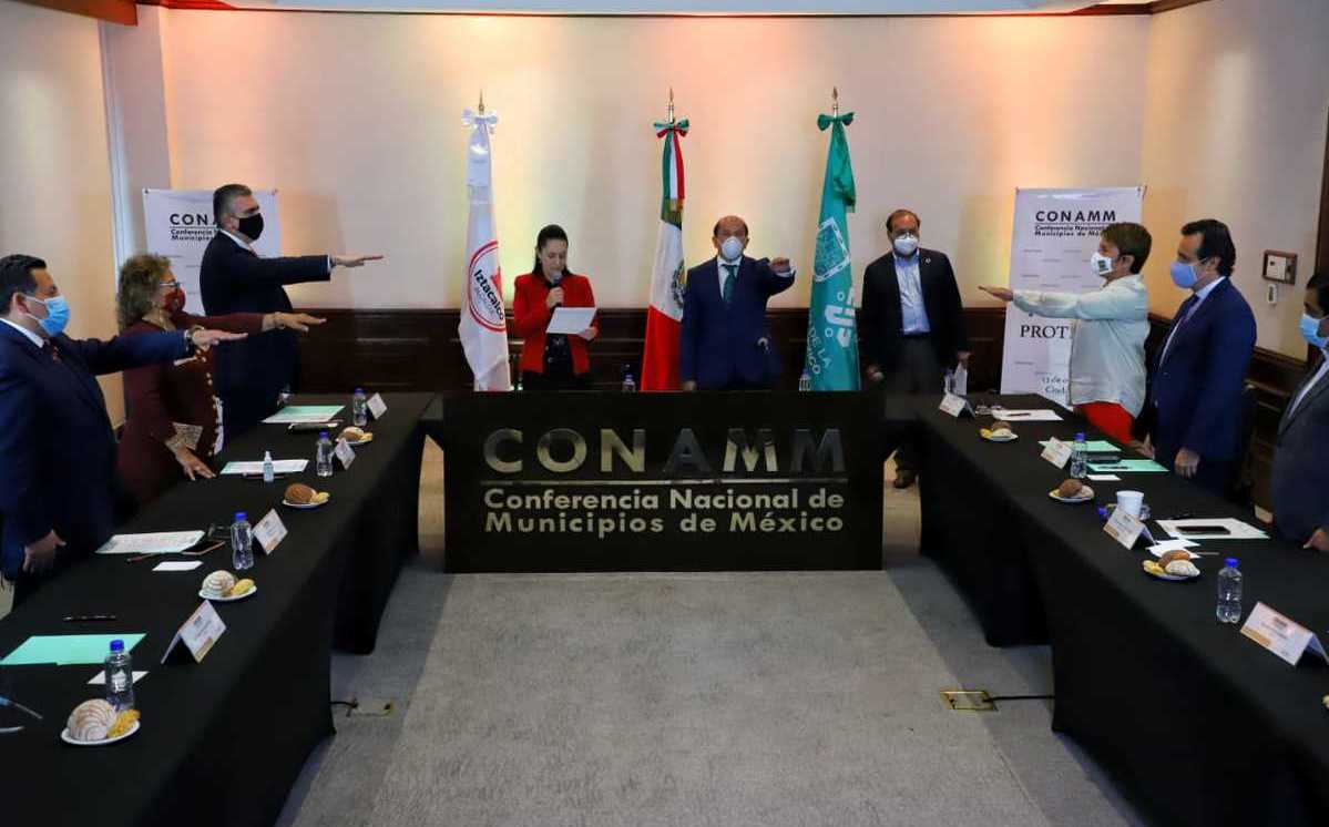 Toman protesta nuevos integrantes de la mesa directiva de la CONAMM ...