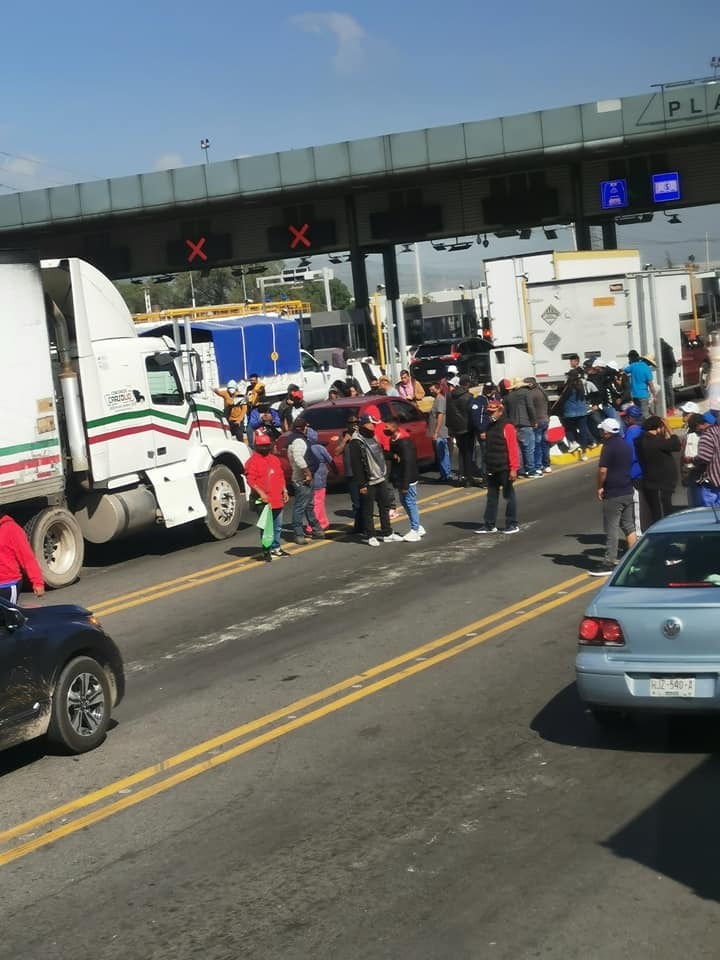 Justificaron el cobro con el argumento que el peaje es de 89 pesos.