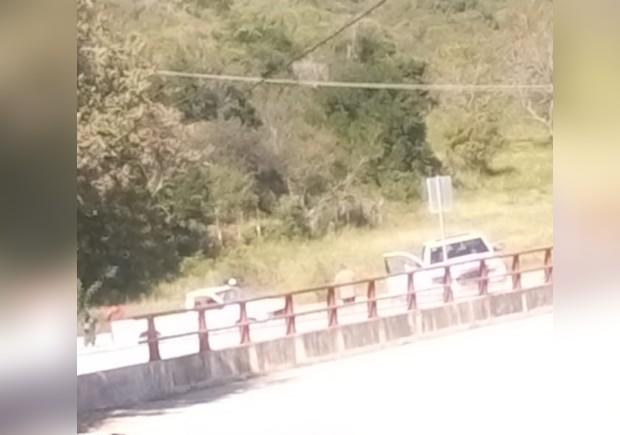 Al lugar arribaron elementos de la Policía de Santiago y de la Agencia Estatal de Investigaciones. Foto: Especial