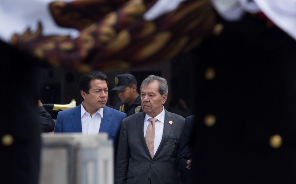 INE inicia encuesta de desempate para dirigencia de Morena